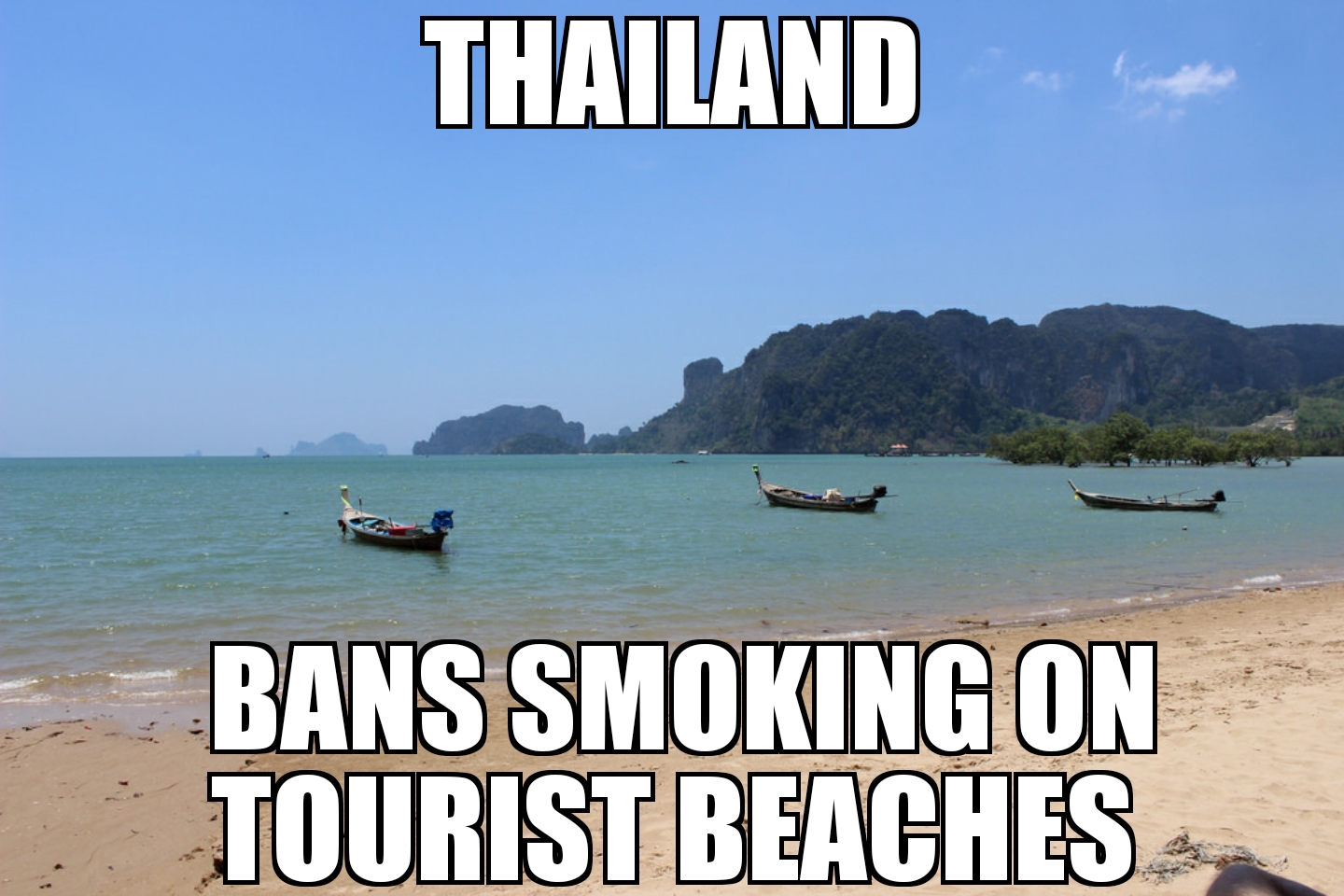 Thailand bans smoking on tourist beaches