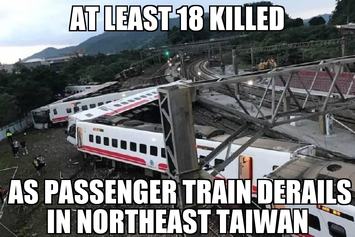 Taiwan train derails