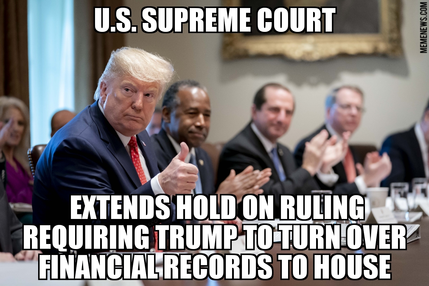 Supreme Court extends block on Trump financial records